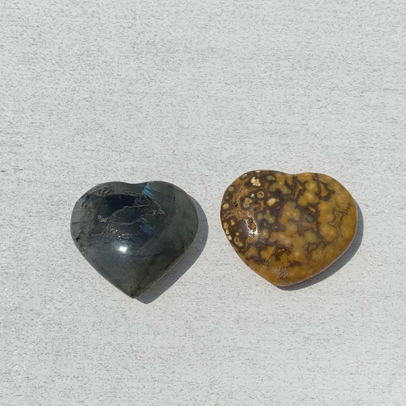 Beautiful Ocean Jasper & Labradorite Heart - Picture 2 of 6